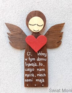 Anioł z ogromnym sercem i sentencją 53 cm 