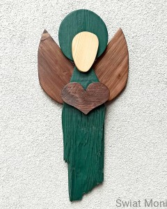 Anioł Postrzępiony w zielonej sukni 58  cm 