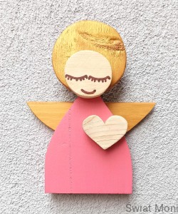 Anioł Nadzieja w różowej sukni 25 cm do wewnątrz 