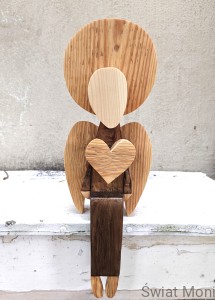 REZERWACJA !!! Siedzący Anioł w brązach 36 cm 
