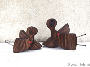 Zestaw Aniołki Rustykalne w locie z czerwonym sercem 18 i 13 cm 