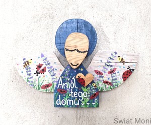 Anioł tego domu lawendowy w niebieskiej sukni 28x41 cm 
